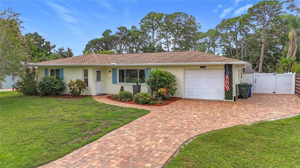 Attached, Backyard, Exterior, Facade, Ranch