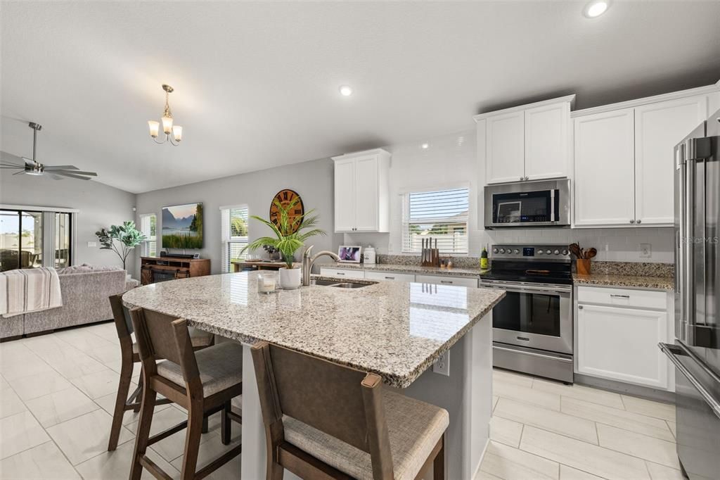 Chandelier, Interior, Kitchen, Living room, Recessed Lighting, Stainless Steel Appliances