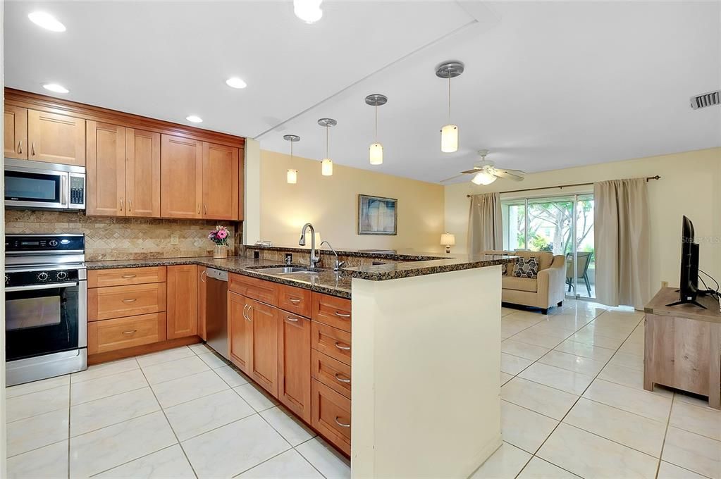 Interior, Kitchen, Living room, Pendant Lights, Recessed Lighting, Stainless Steel Appliances