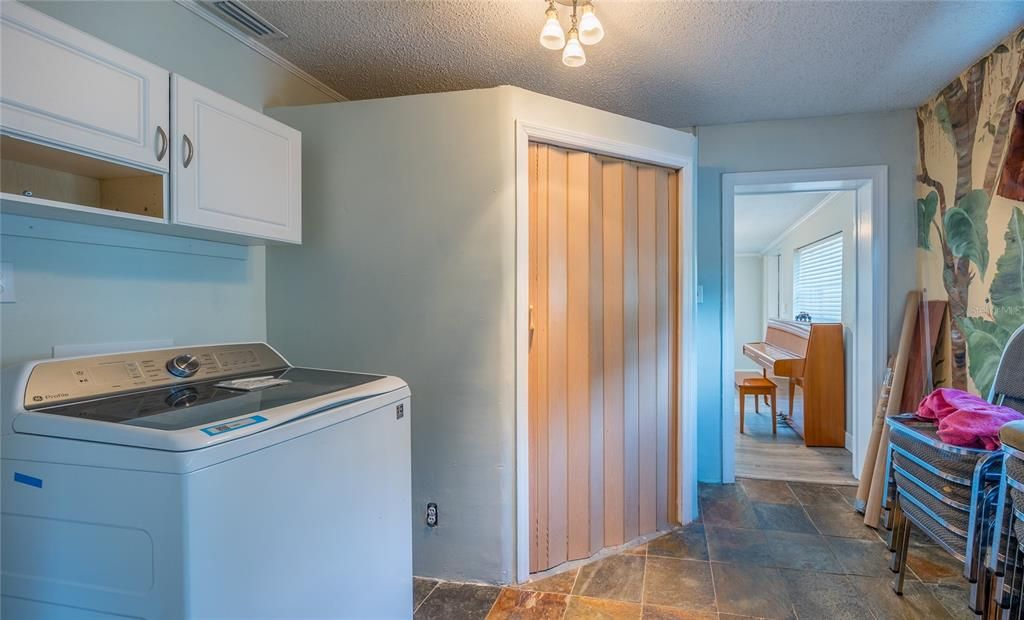 Interior, Washer