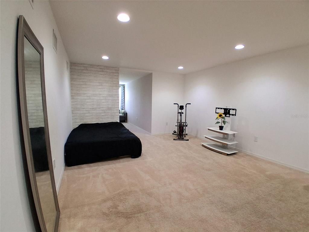 Fitness Equipment, Interior, Recessed Lighting