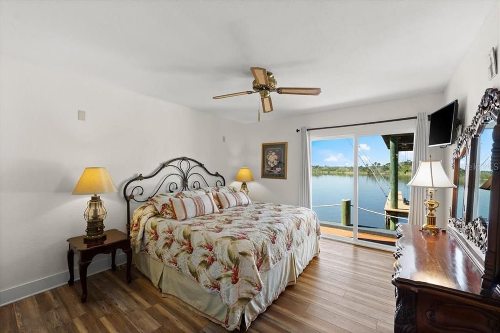 Bedroom, Interior, Water, Wood Texture Flooring