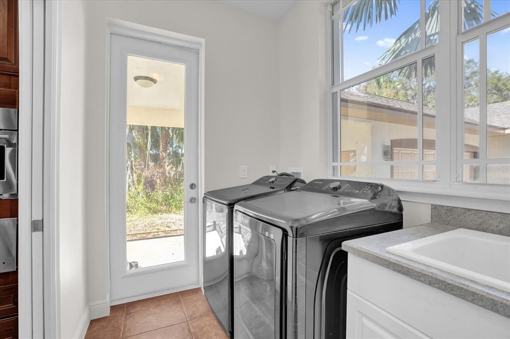 Interior, Washer