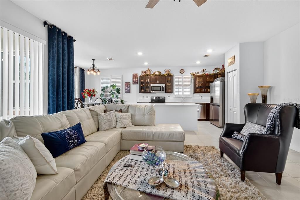 Dining room, Interior, Kitchen, Living room, Pendant Lights, Recessed Lighting, Stainless Steel Appliances