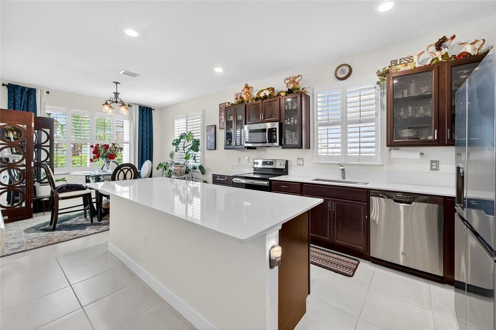 Dining room, Interior, Kitchen, Pendant Lights, Recessed Lighting, Stainless Steel Appliances
