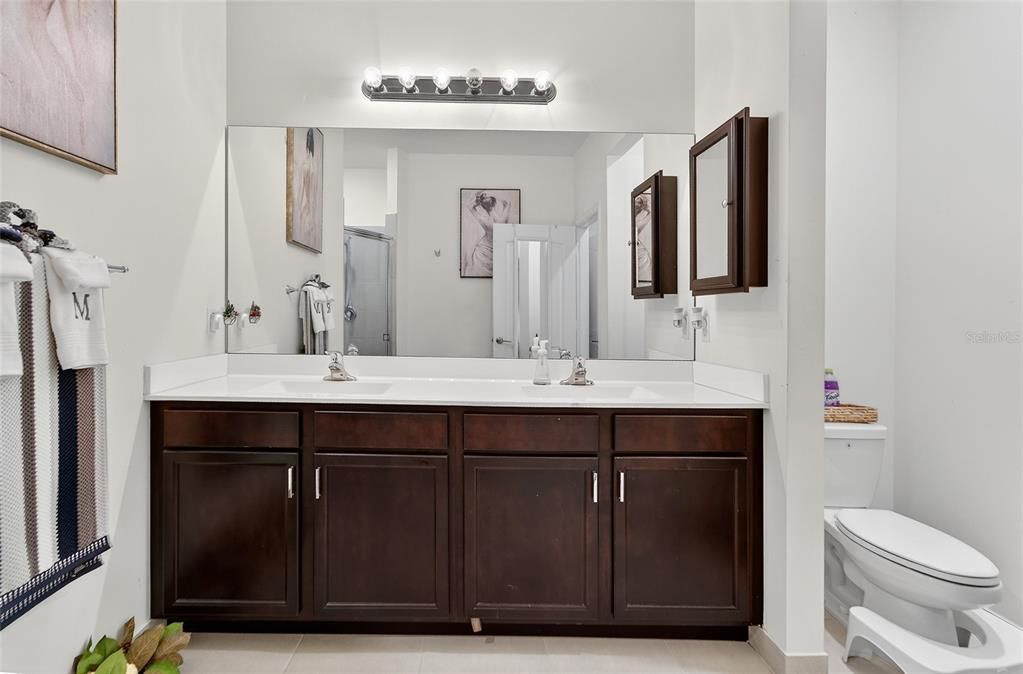 Bathroom, Dual Sink Vanities, Interior