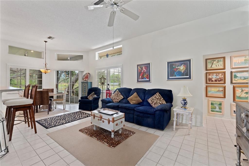 Dining room, Interior, Living room, Pendant Lights