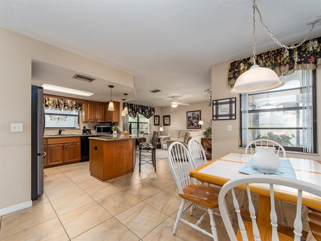 Dining room, Interior, Kitchen, Pendant Lights