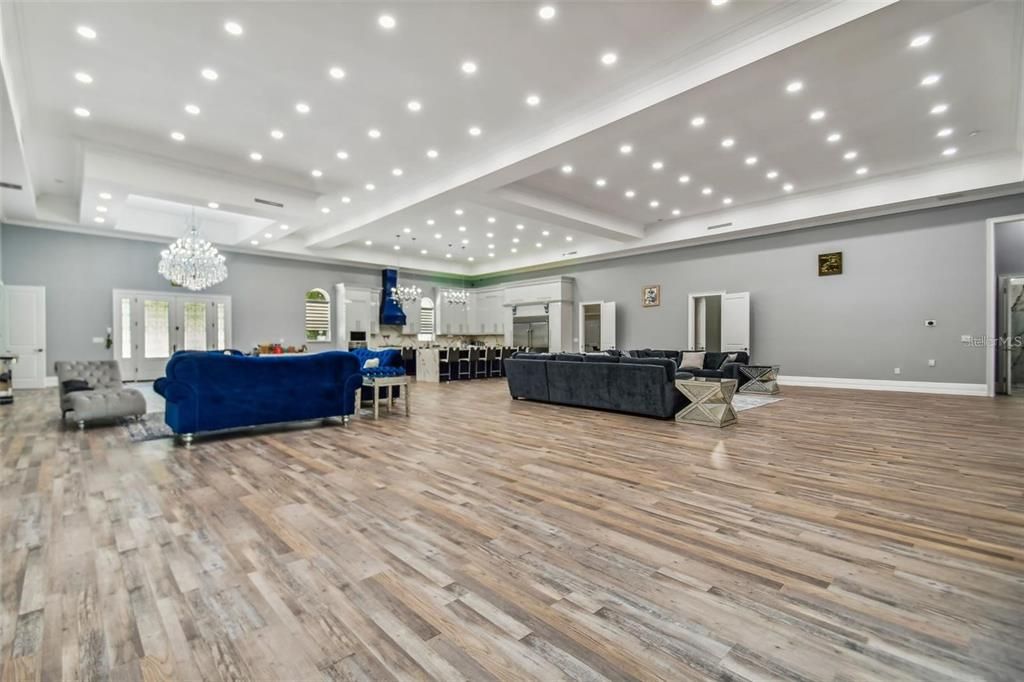Chandelier, Interior, Living room, Recessed Lighting, Wood Texture Flooring