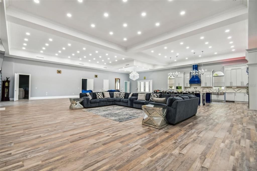 Chandelier, Interior, Living room, Pendant Lights, Recessed Lighting, Wood Texture Flooring