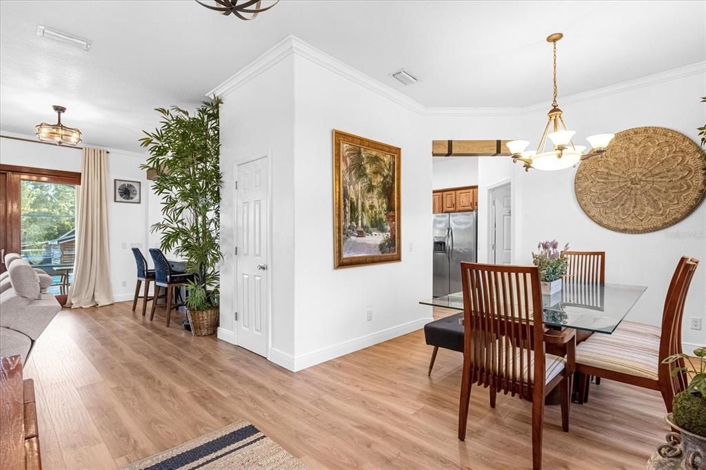 Chandelier, Dining room, Interior, Kitchen, Pendant Lights, Wood Texture Flooring
