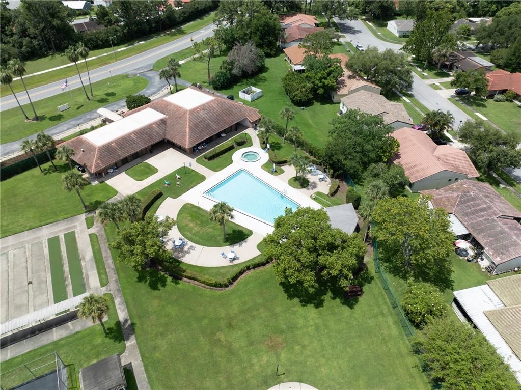Exterior, Drone
