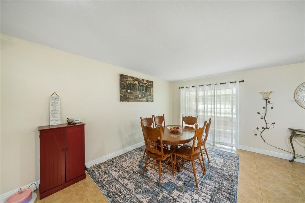 Dining room, Interior