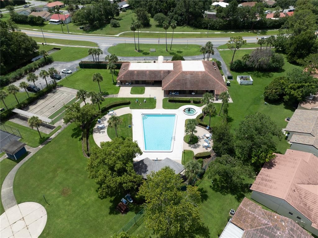 Exterior, Drone