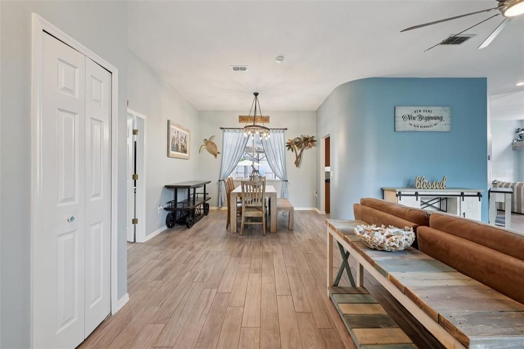 Chandelier, Dining room, Interior, Recessed Lighting, Wood Texture Flooring