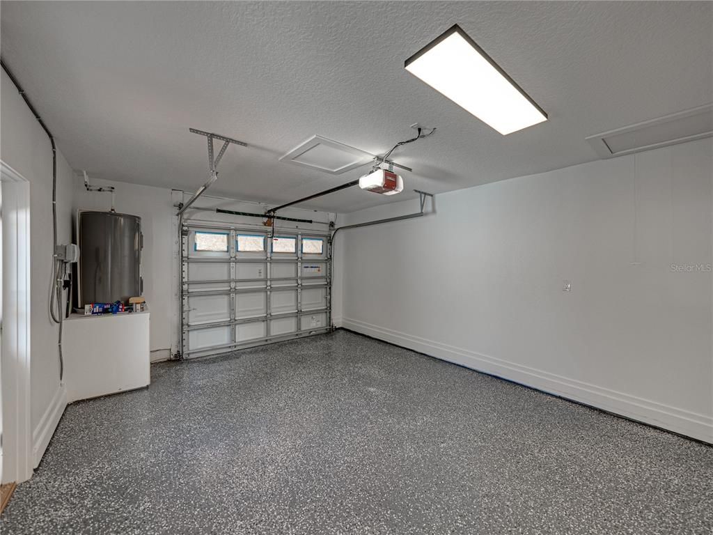 Garage, Interior