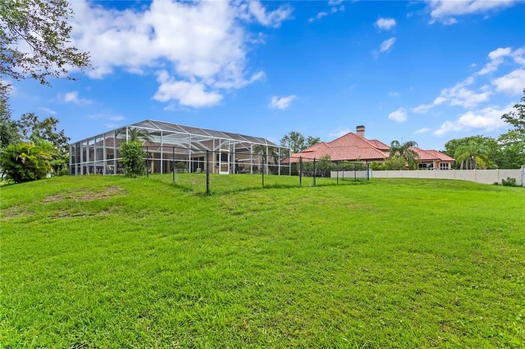 Backyard, Exterior