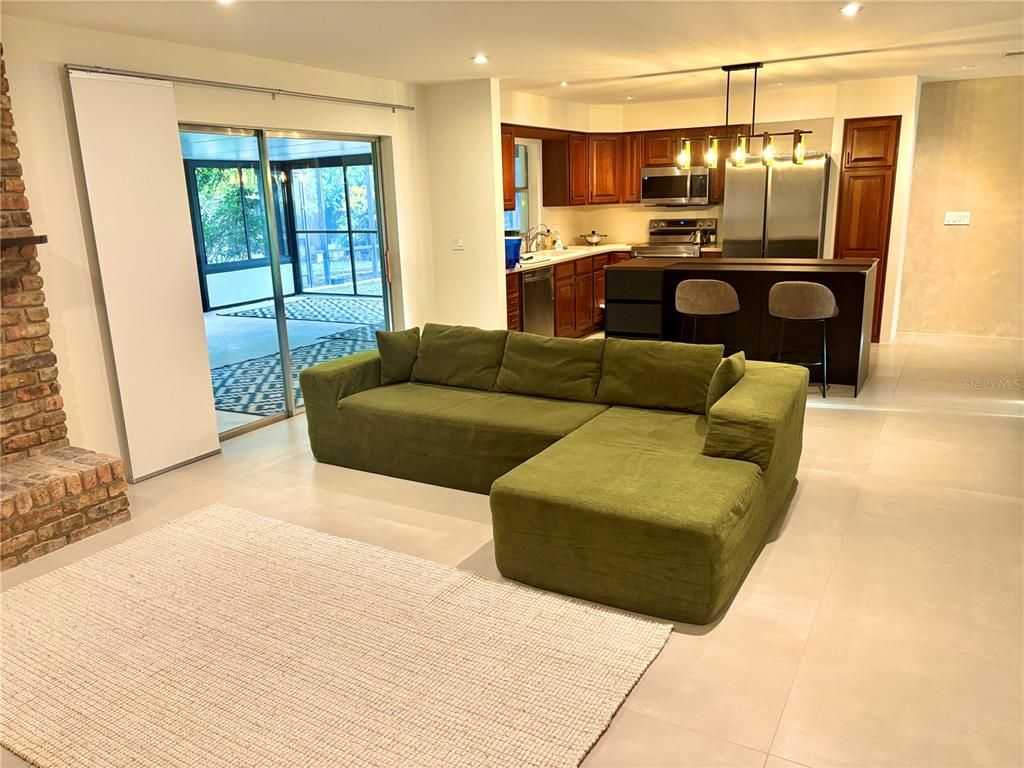 Interior, Kitchen, Living room, Pendant Lights, Recessed Lighting, Stainless Steel Appliances