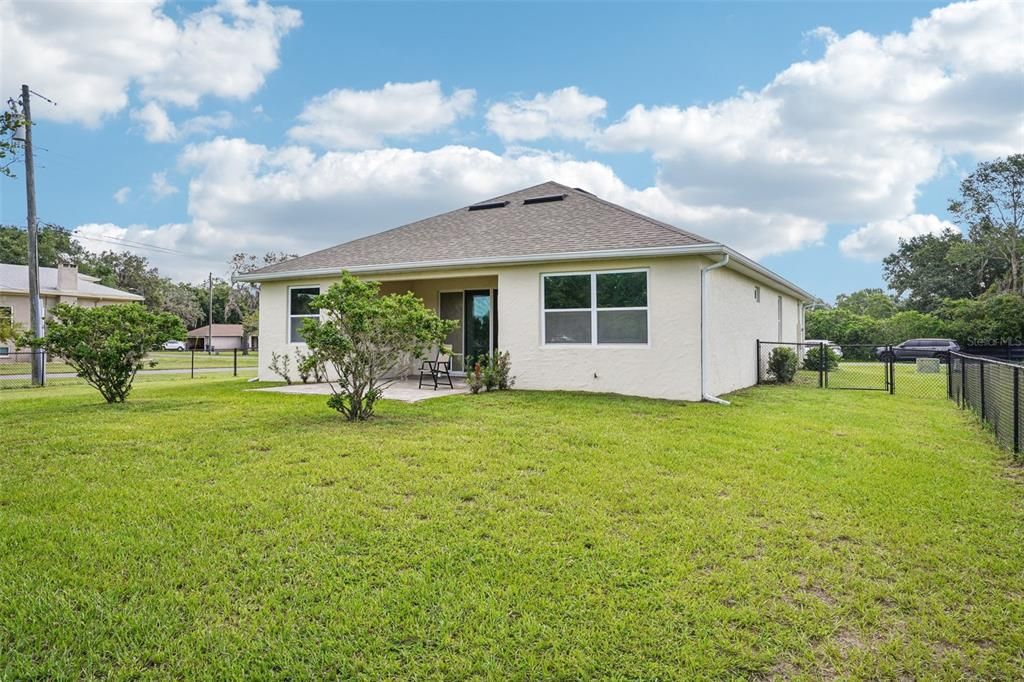 Backyard, Exterior