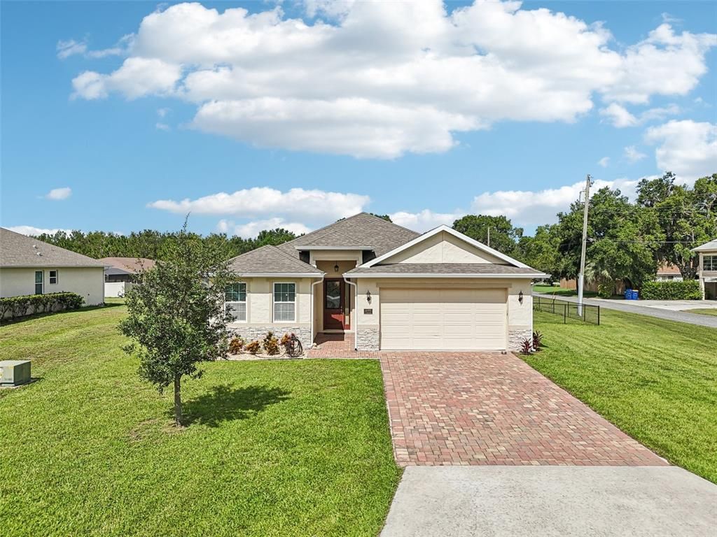 Attached, Backyard, Exterior, Facade, Ranch