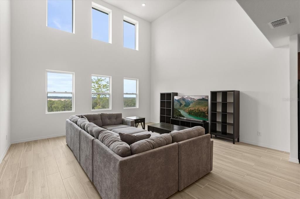 Interior, Living room, Recessed Lighting, Water, Wood Texture Flooring