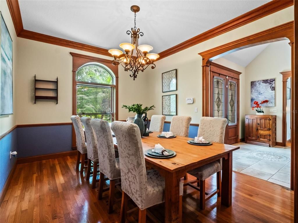 Chandelier, Dining room, Interior, Wood Texture Flooring
