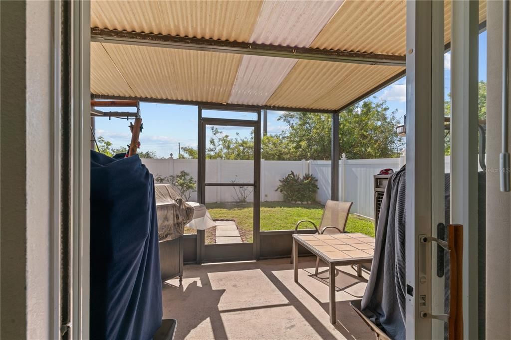 Interior, Sun Room, Water