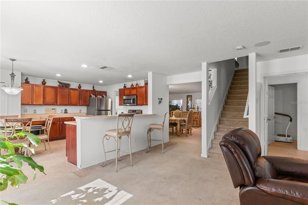 Dining room, Interior, Kitchen, Pendant Lights, Recessed Lighting, Stainless Steel Appliances