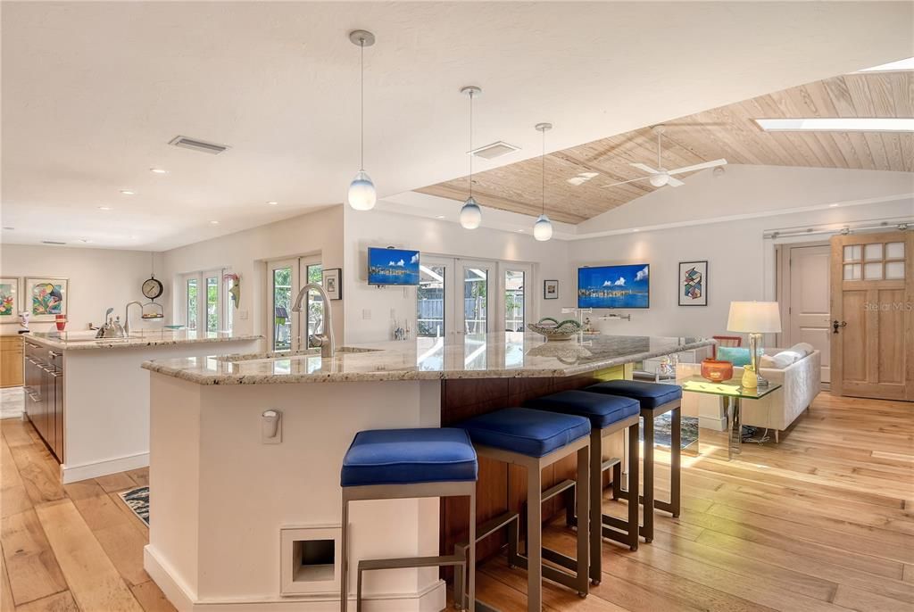Interior, Kitchen, Living room, Pendant Lights, Recessed Lighting, Wood Texture Flooring