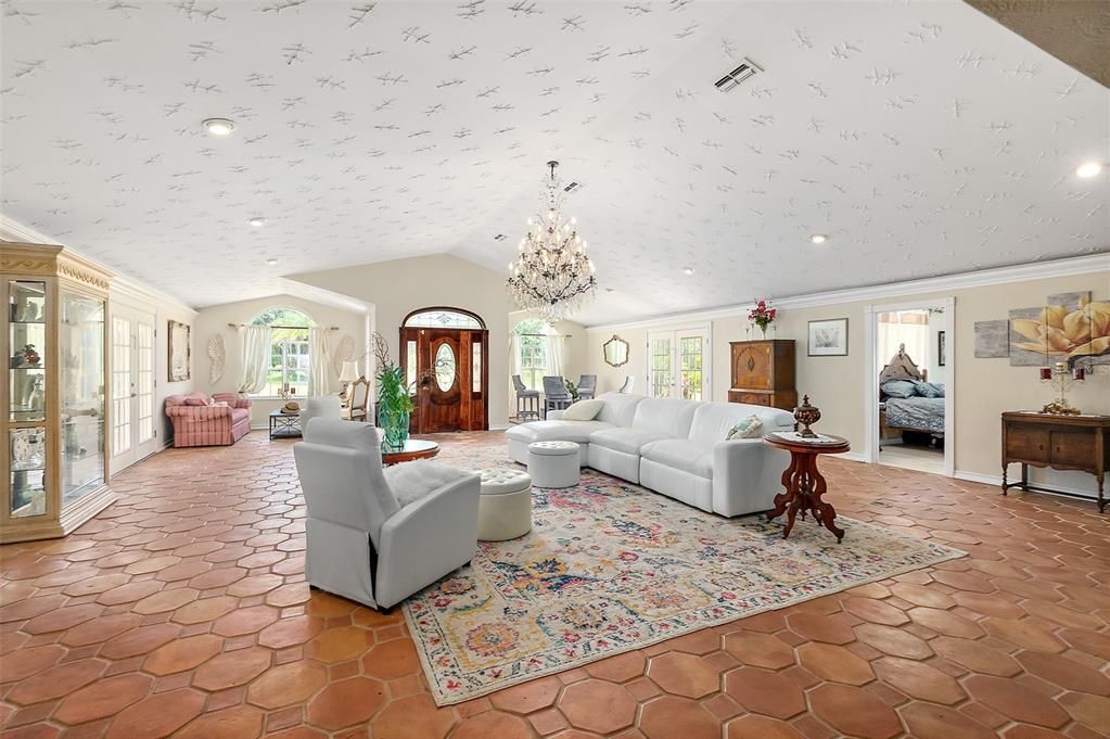 Chandelier, Interior, Living room, Recessed Lighting