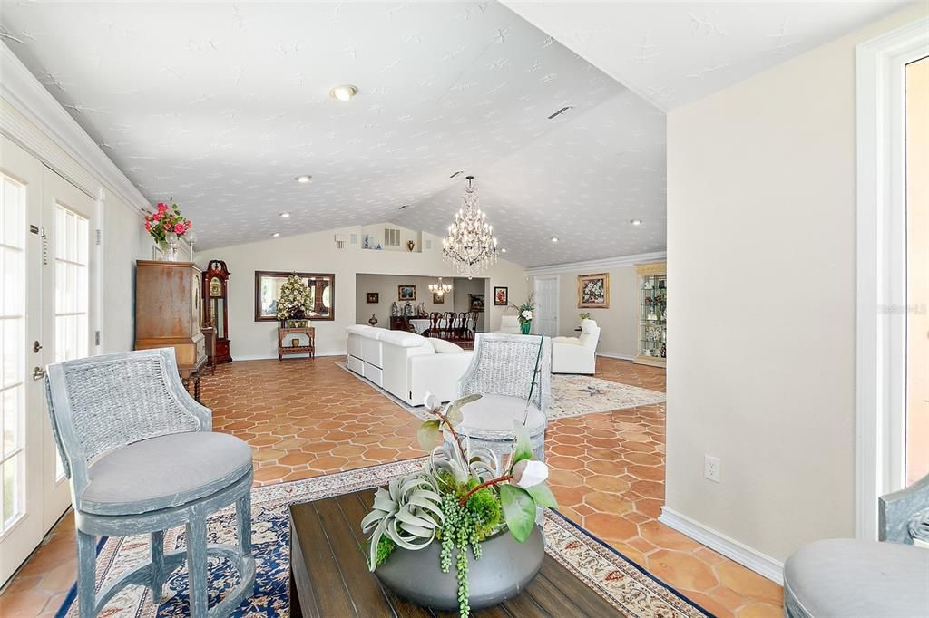 Chandelier, Interior, Living room, Recessed Lighting