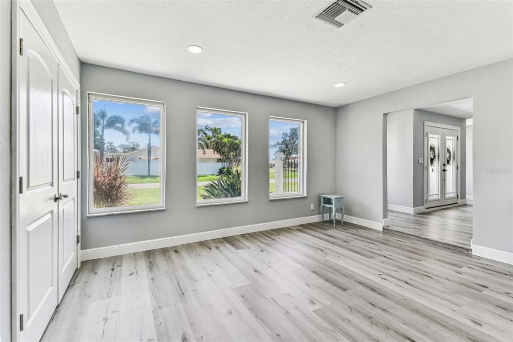 Empty room, Interior, Recessed Lighting, Wood Texture Flooring