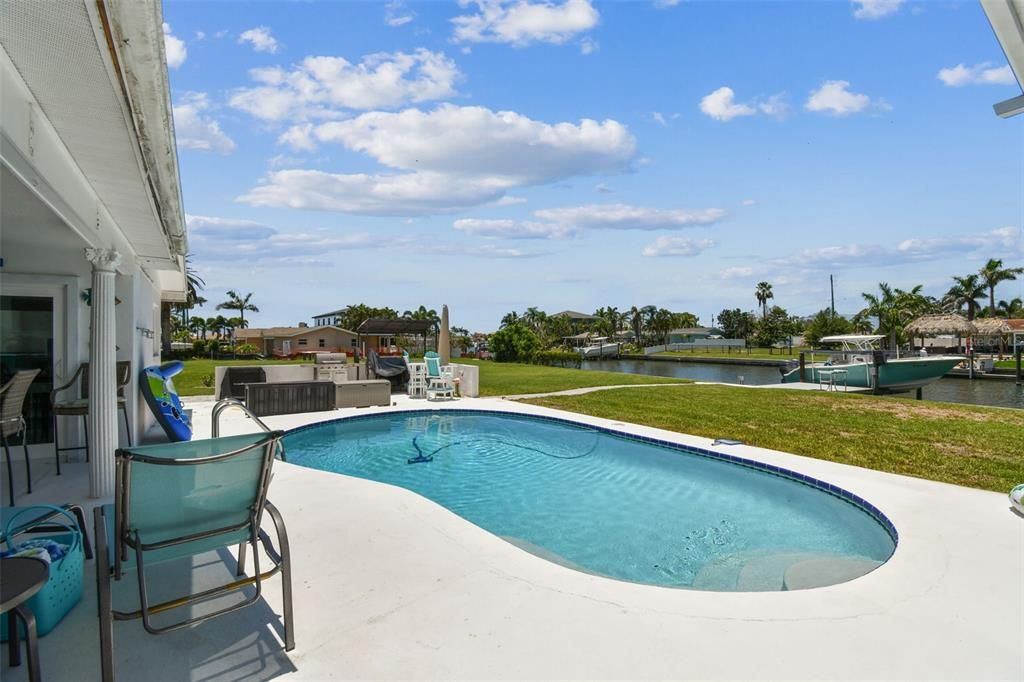 Exterior, Pool, Water