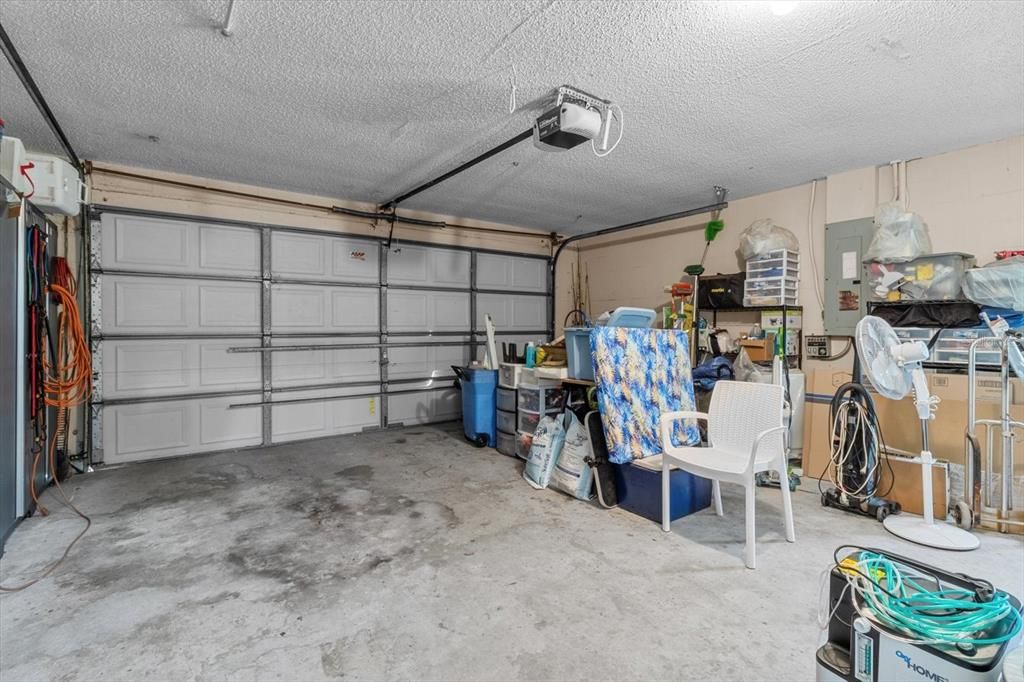 Garage, Interior
