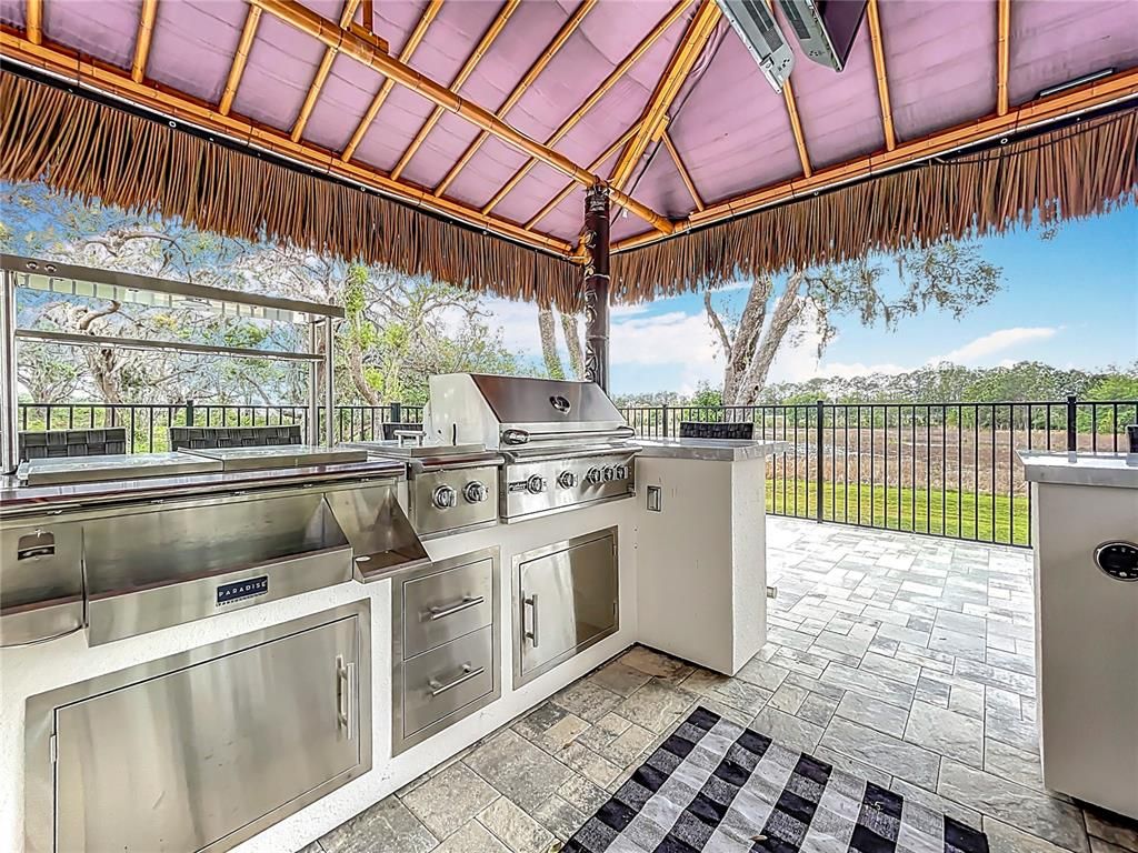 Exterior, Outdoor Kitchen