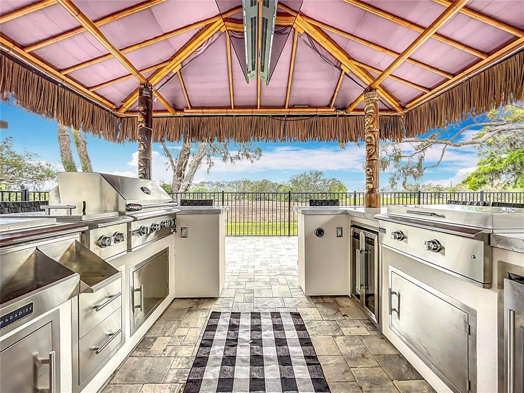 Exterior, Outdoor Kitchen