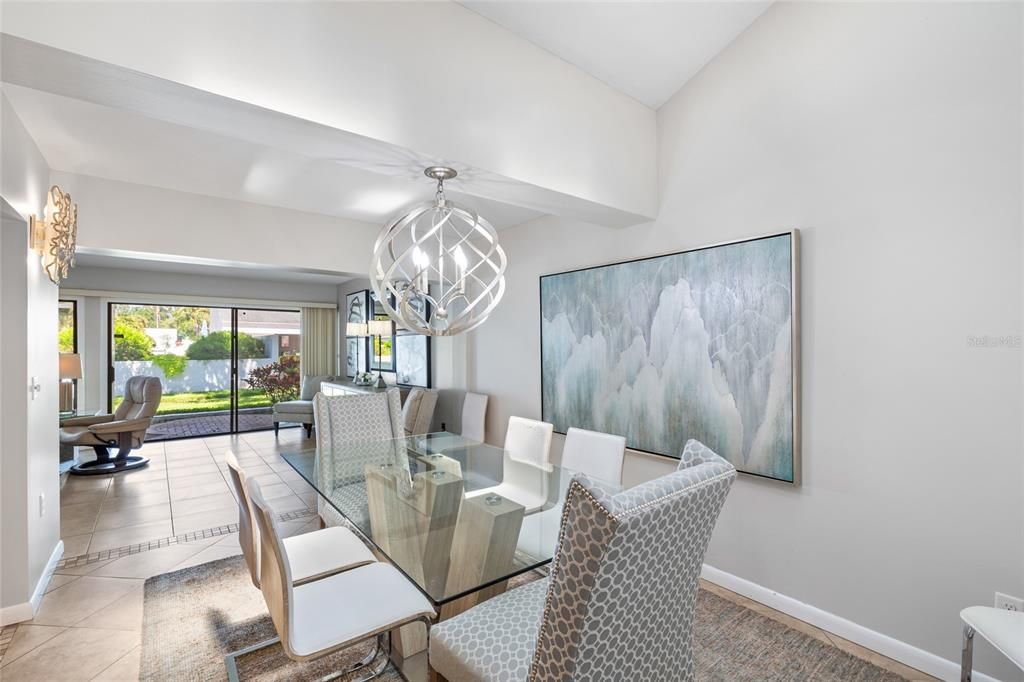 Dining room, Interior