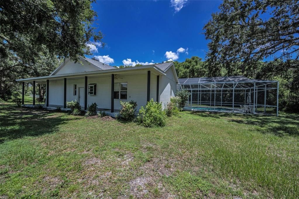 Backyard, Exterior