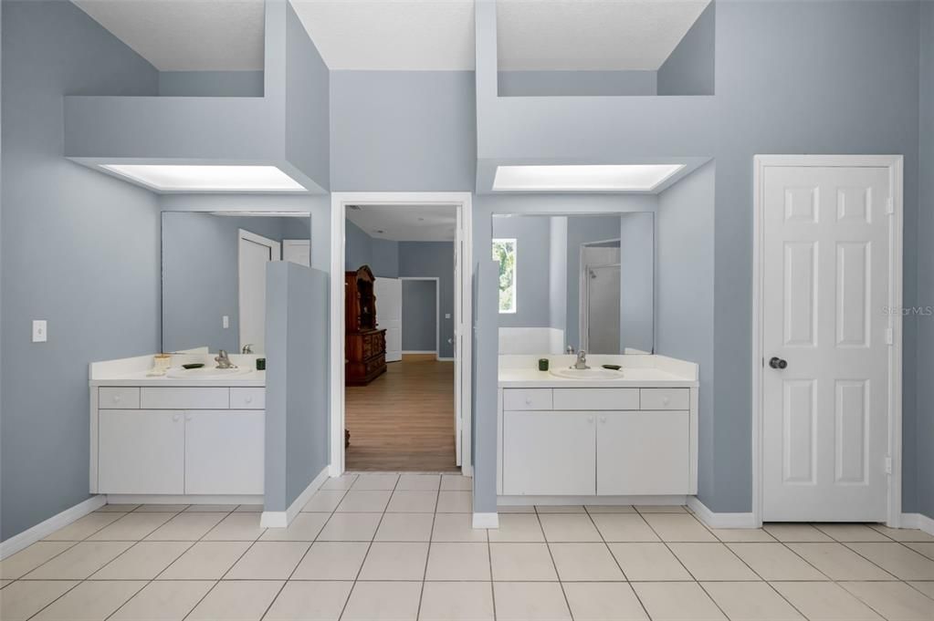 Bathroom, Dual Sink Vanities, Interior, Wood Texture Flooring
