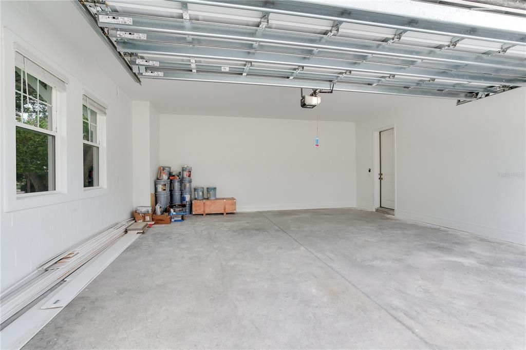 Garage, Interior