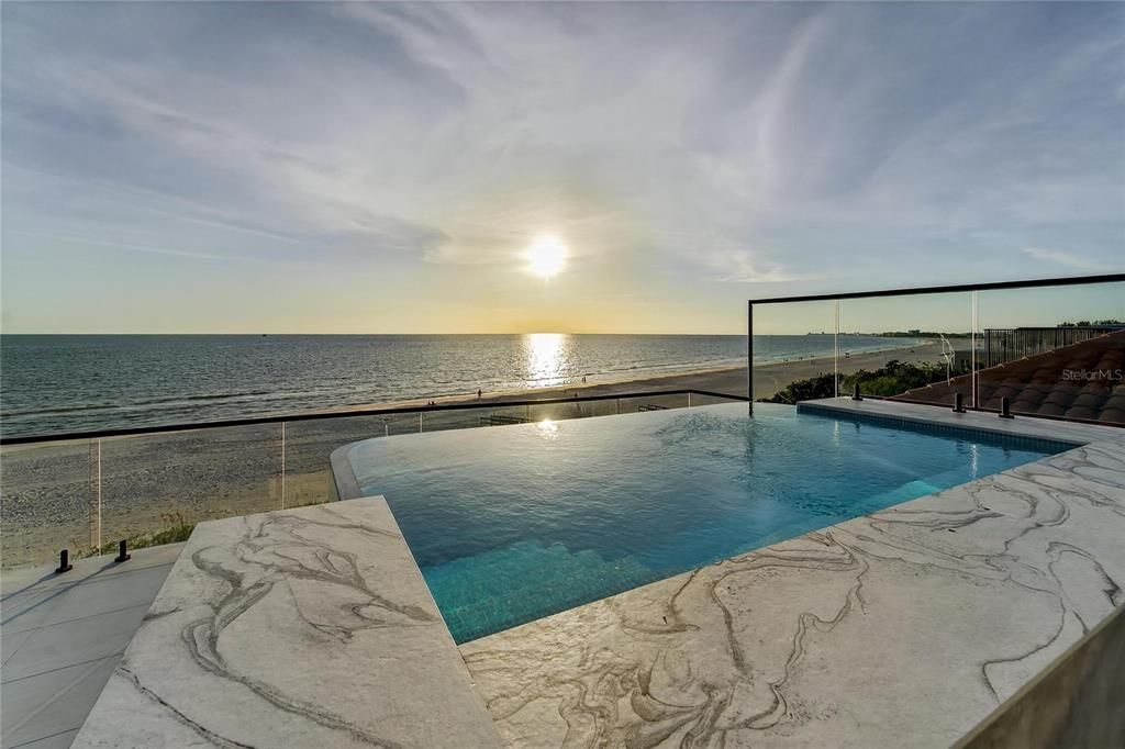 Exterior, Pool, Water