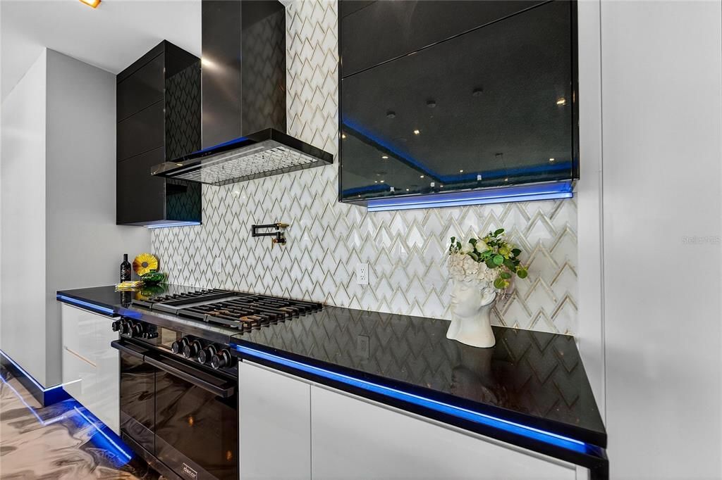 Interior, Kitchen, Stainless Steel Appliances