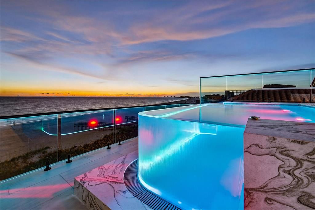 Exterior, Pool, Water