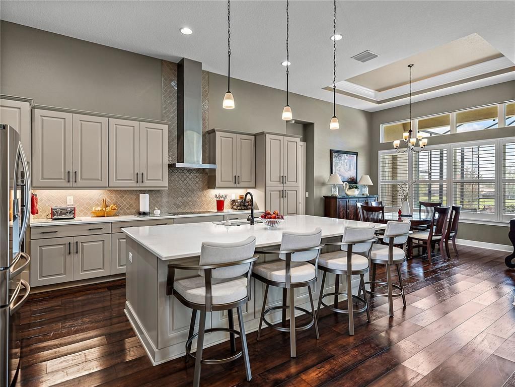 Chandelier, Dining room, Interior, Kitchen, Pendant Lights, Recessed Lighting, Wood Texture Flooring