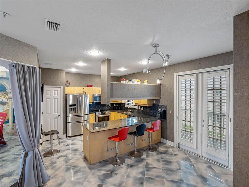 Interior, Kitchen, Pendant Lights, Recessed Lighting, Stainless Steel Appliances