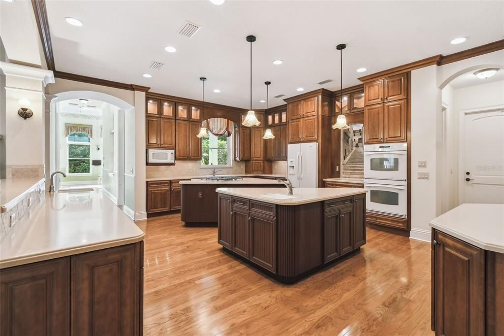 Interior, Kitchen, Pendant Lights, Recessed Lighting, Wood Texture Flooring