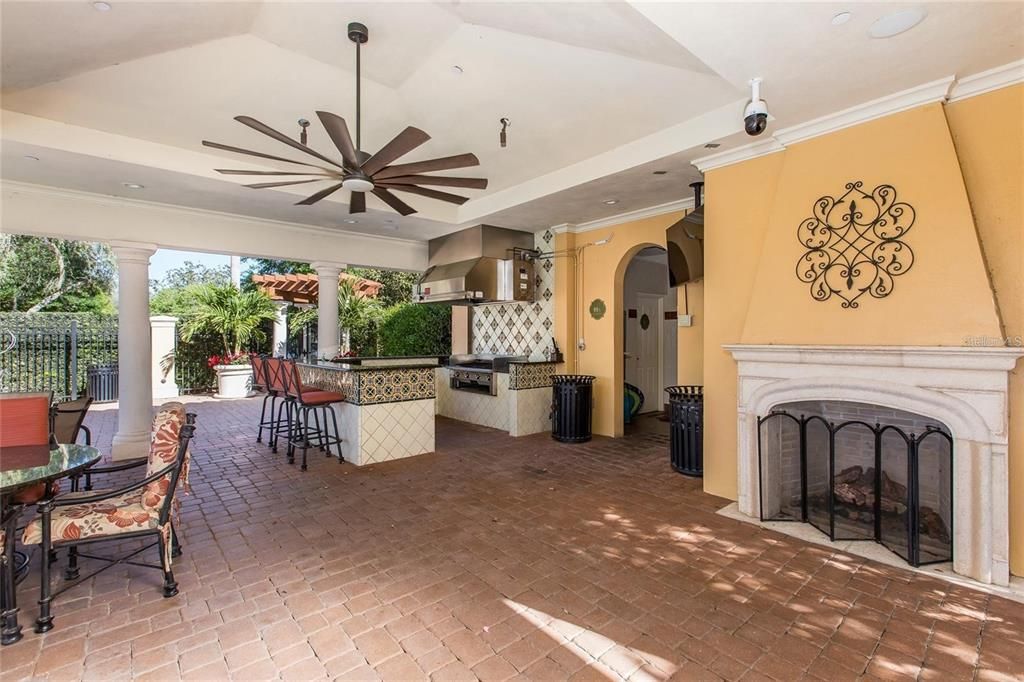 Exterior, Fireplace, Outdoor Kitchen