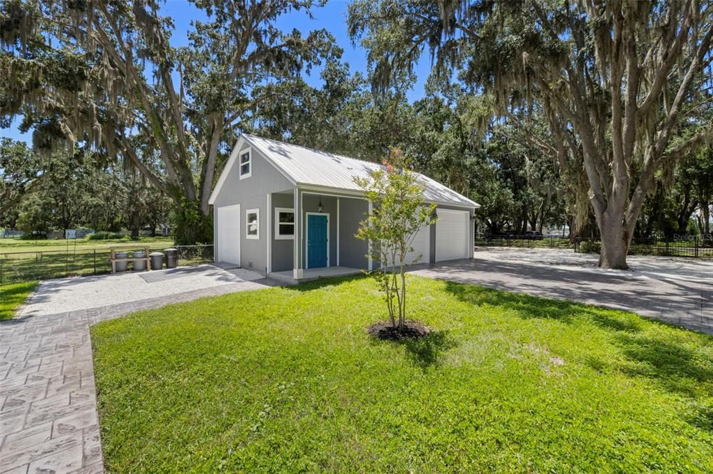 Backyard, Exterior