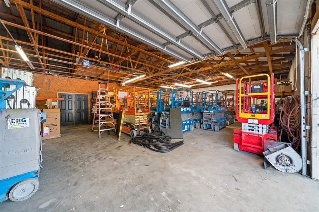 Garage, Interior