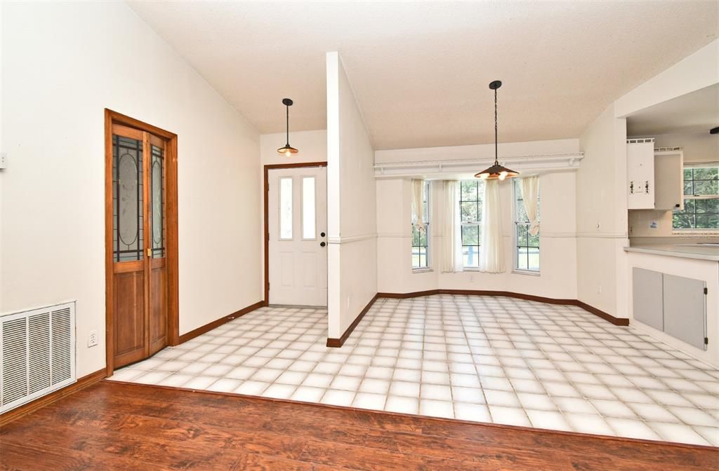 Interior, Pendant Lights, Wood Texture Flooring